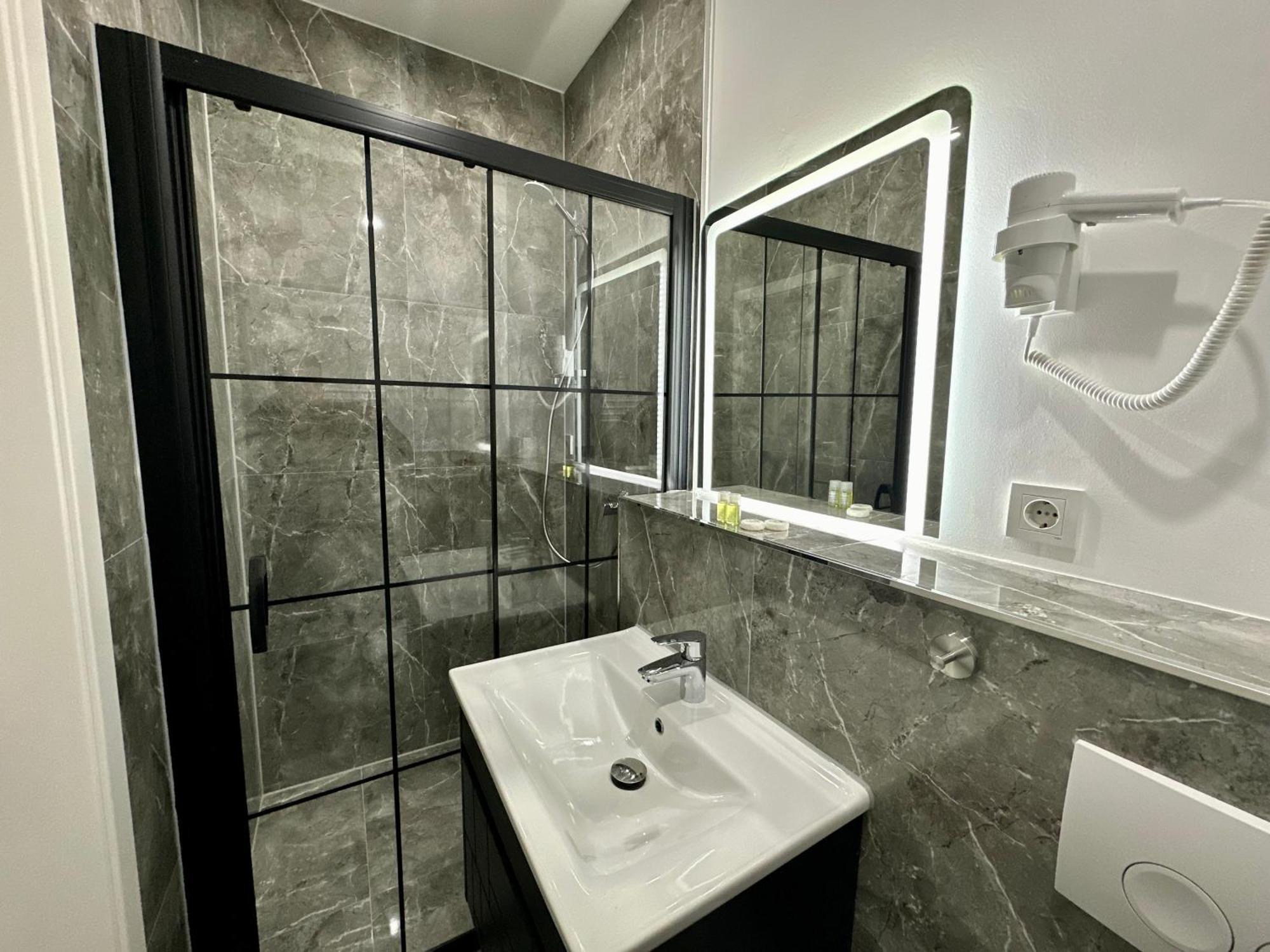 Durmaz Hotel Hannover Dış mekan fotoğraf